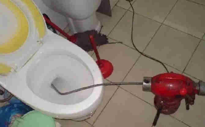 皋兰马桶通下水